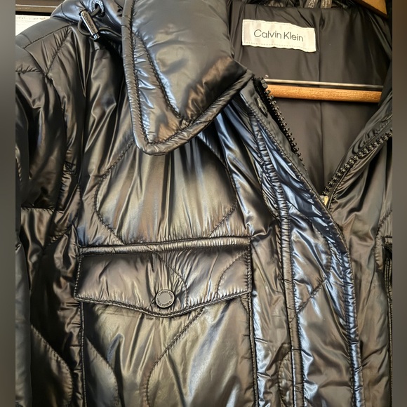 Calvin Klein 37” onion quilted puffer coat - Picture 4 of 6